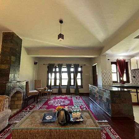 Kumaon Roop Resort Near Kainchi Dham Nainital Zewnętrze zdjęcie