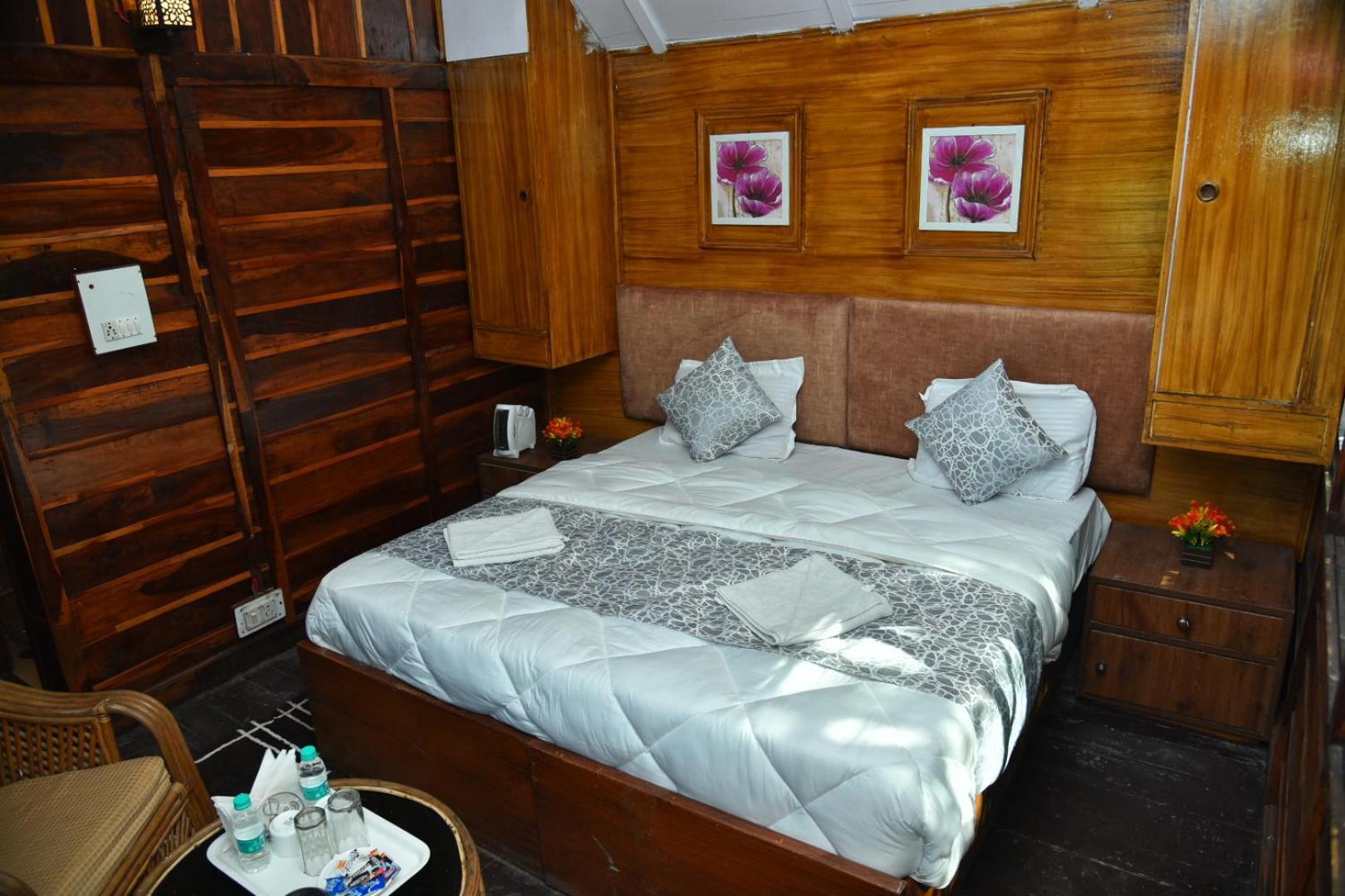 Kumaon Roop Resort Near Kainchi Dham Nainital Zewnętrze zdjęcie