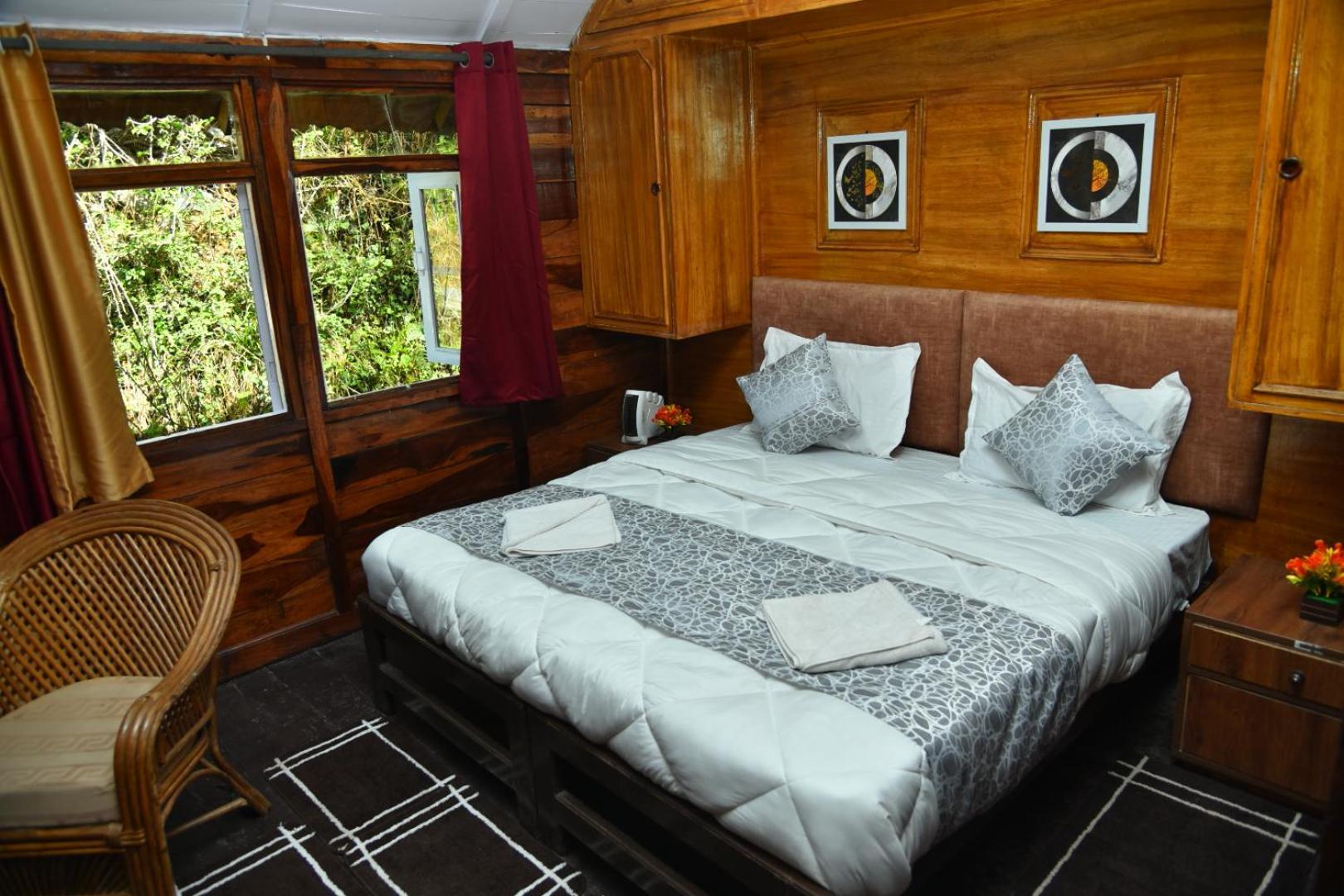 Kumaon Roop Resort Near Kainchi Dham Nainital Zewnętrze zdjęcie