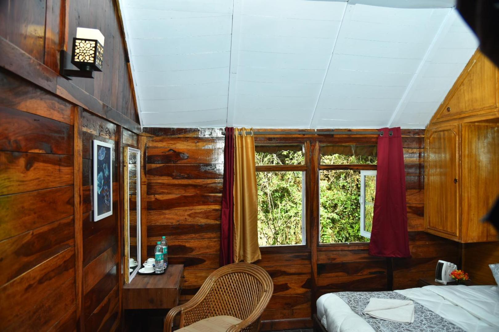 Kumaon Roop Resort Near Kainchi Dham Nainital Zewnętrze zdjęcie