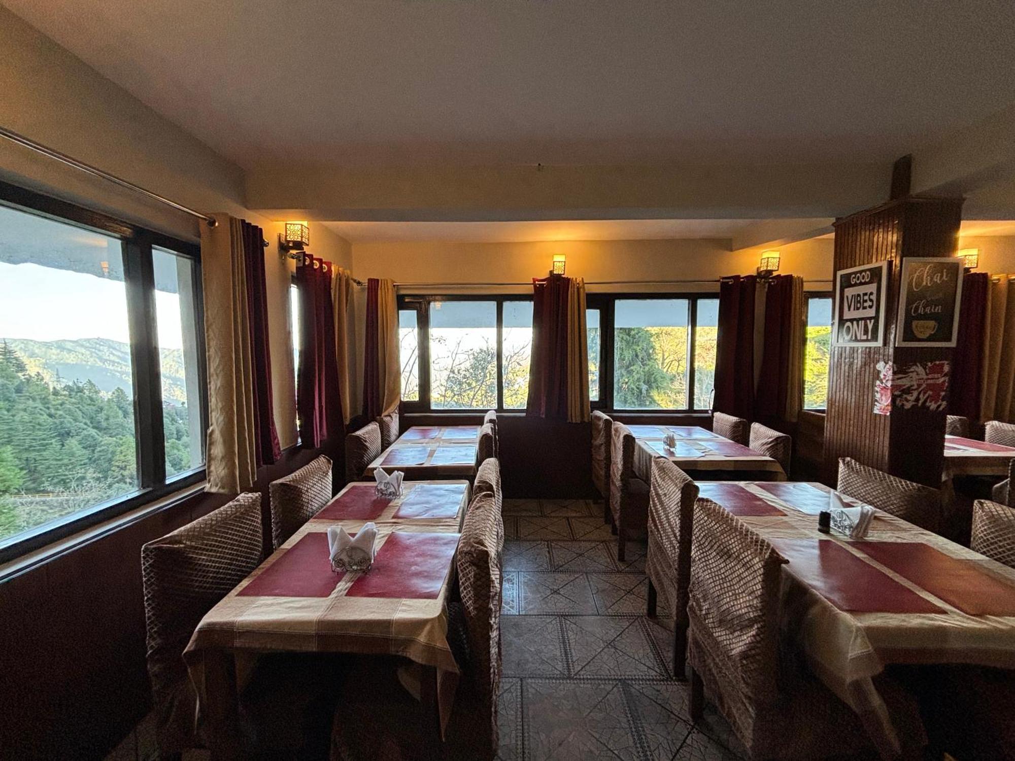 Kumaon Roop Resort Near Kainchi Dham Nainital Zewnętrze zdjęcie