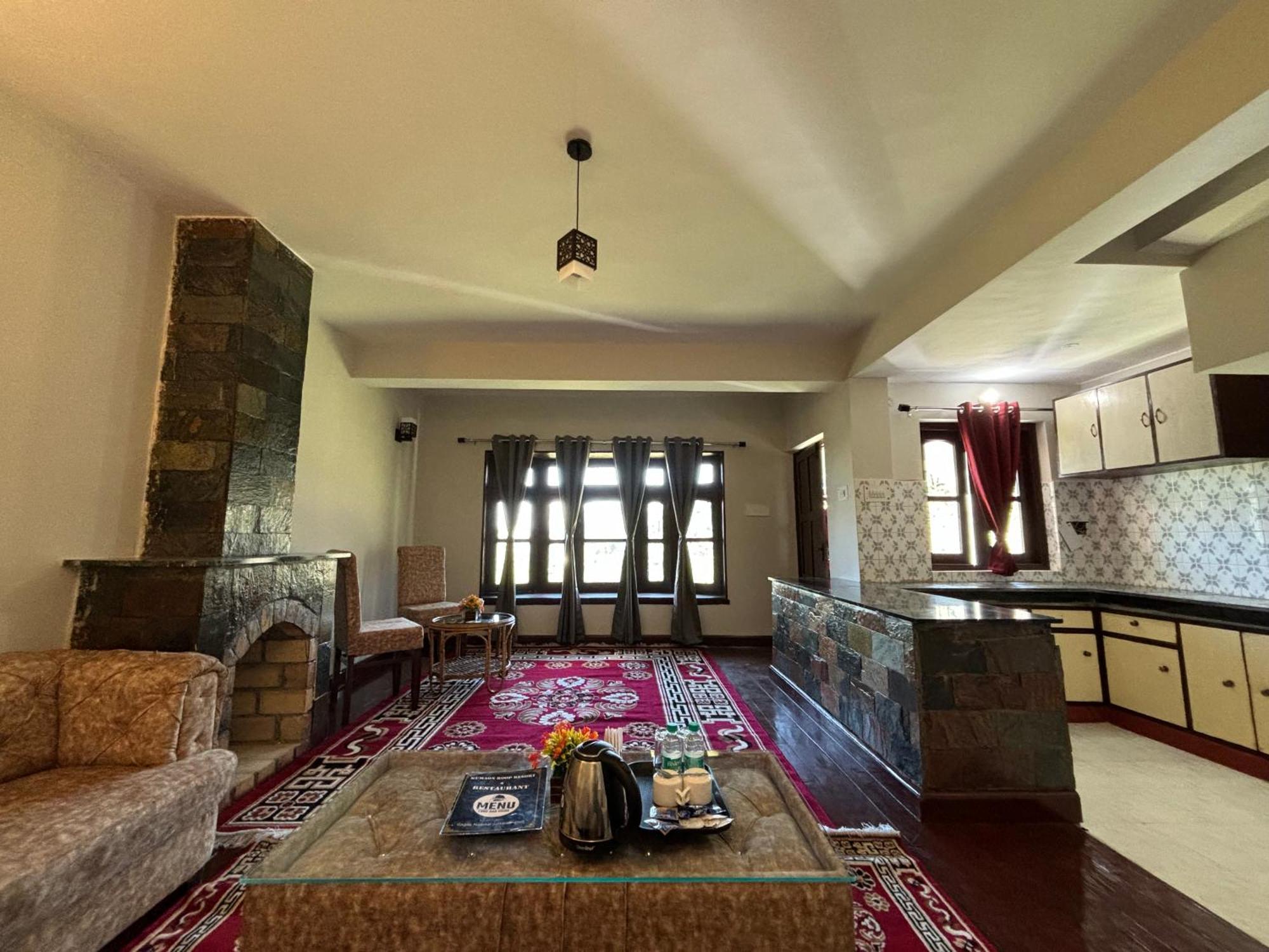 Kumaon Roop Resort Near Kainchi Dham Nainital Zewnętrze zdjęcie