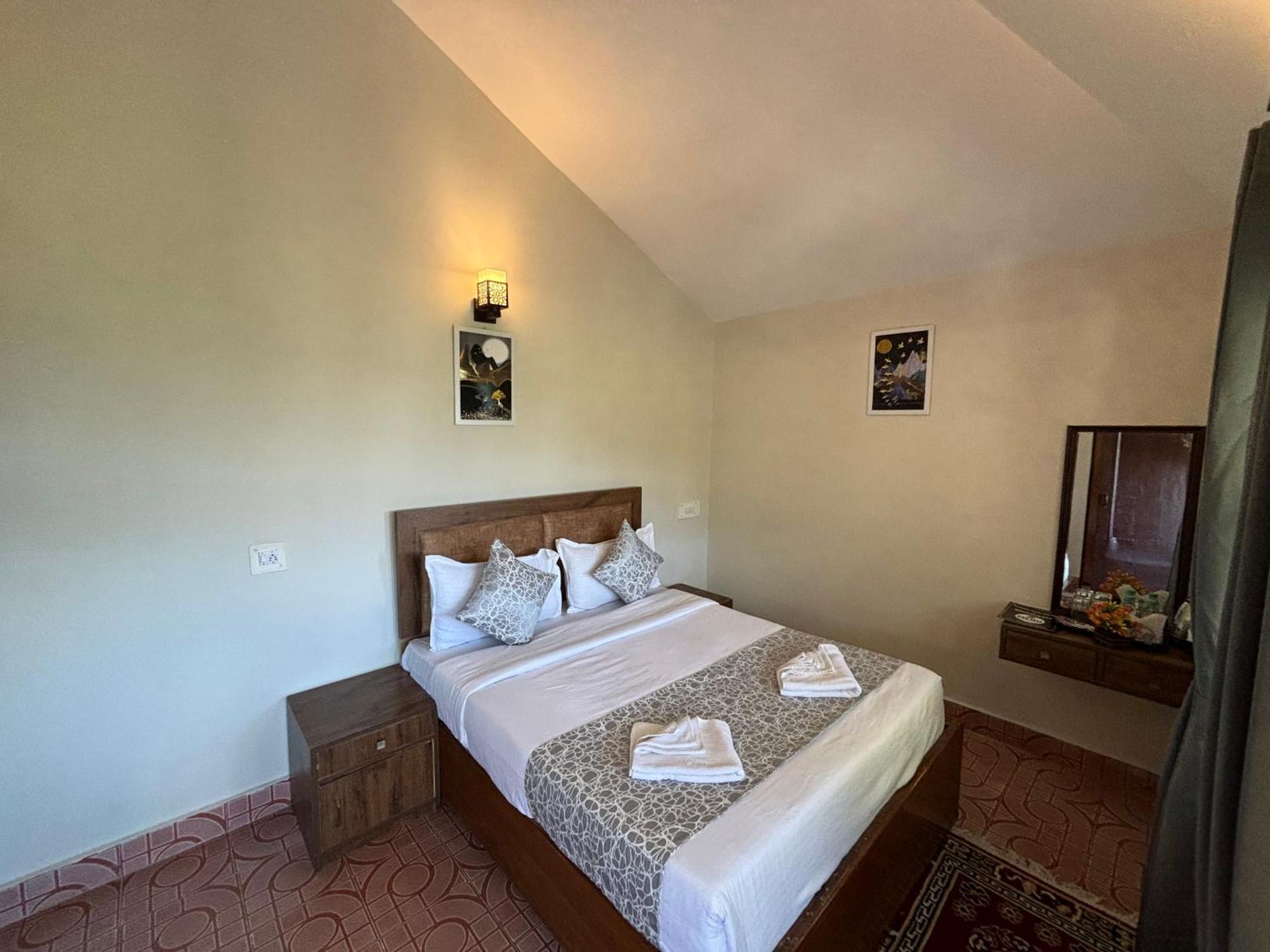 Kumaon Roop Resort Near Kainchi Dham Nainital Zewnętrze zdjęcie